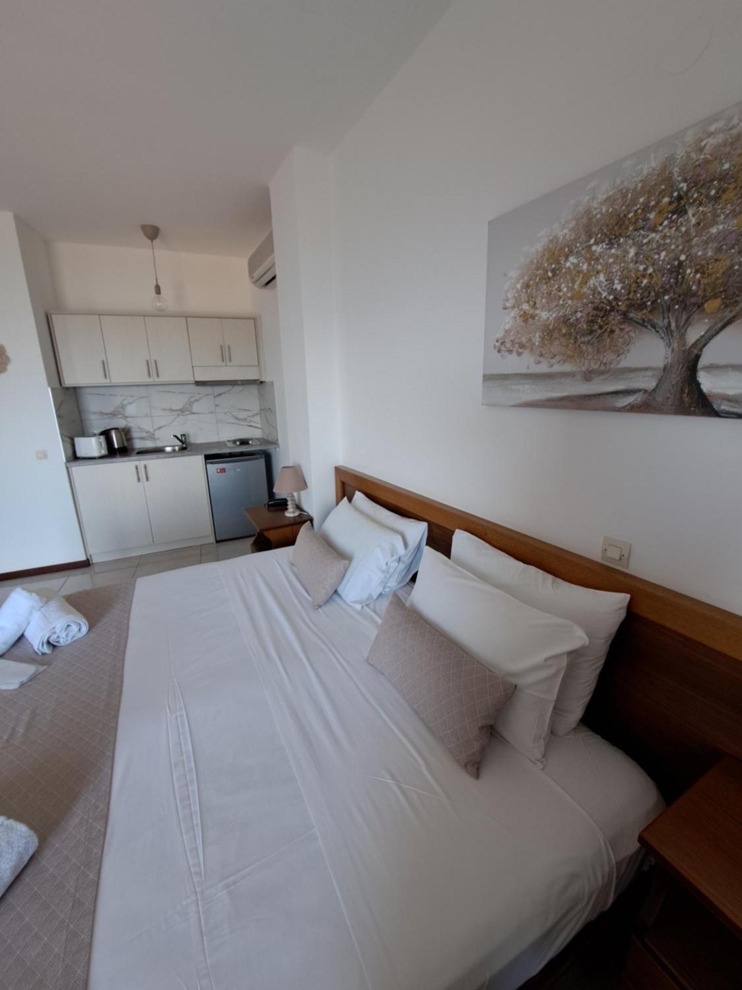 Mesongí 75 Steps Apartments المظهر الخارجي الصورة