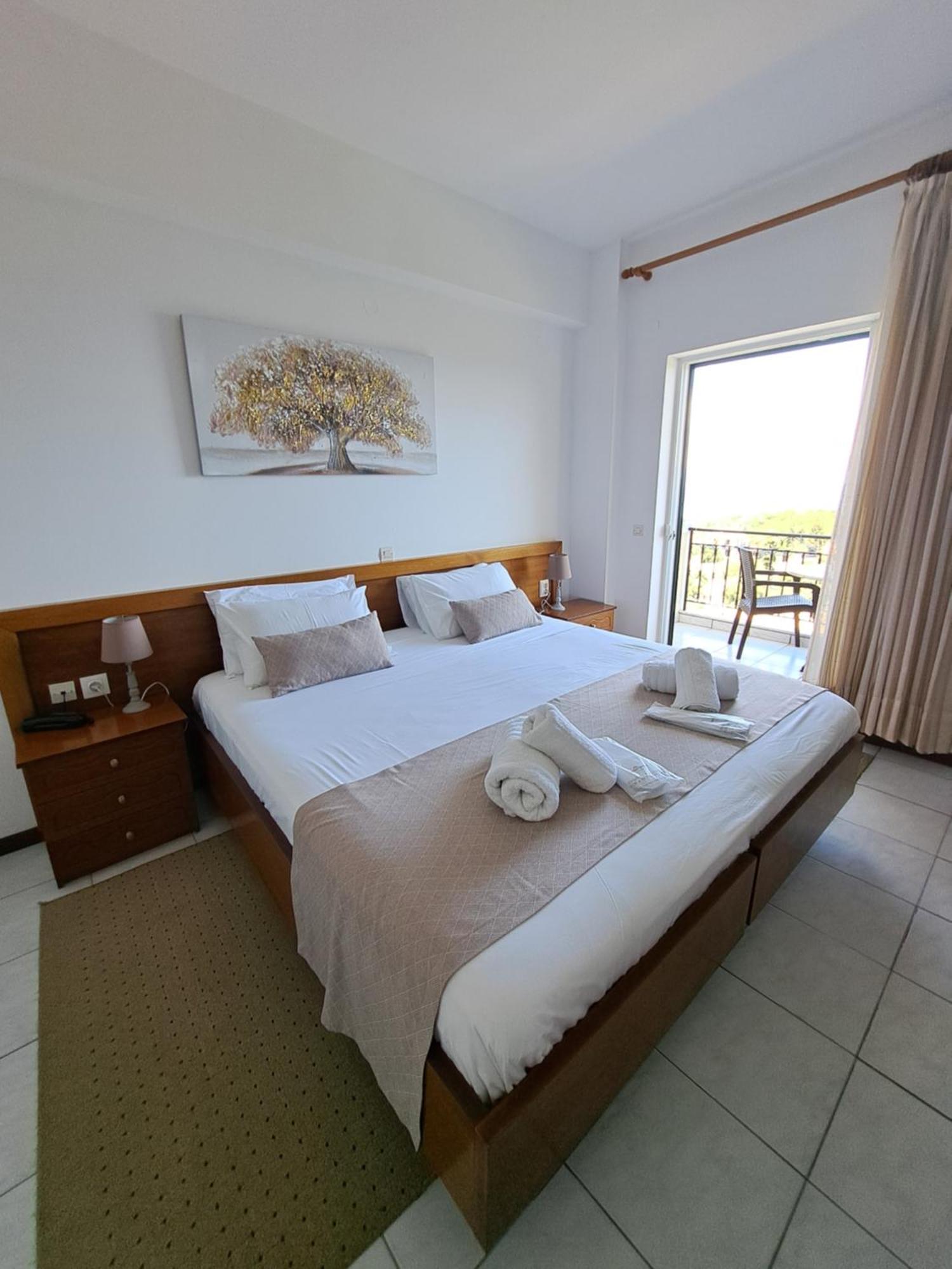 Mesongí 75 Steps Apartments المظهر الخارجي الصورة