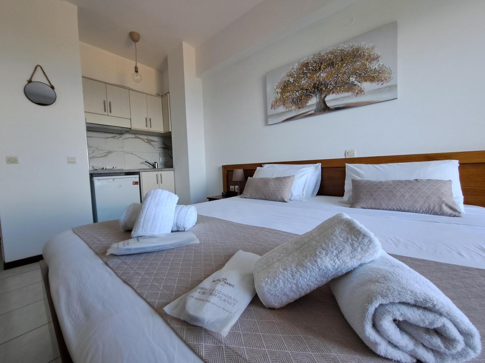 Mesongí 75 Steps Apartments المظهر الخارجي الصورة